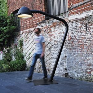 Outsider Outdoor Floor Lamp