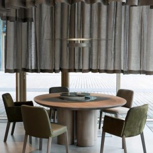 Olle Dining Table